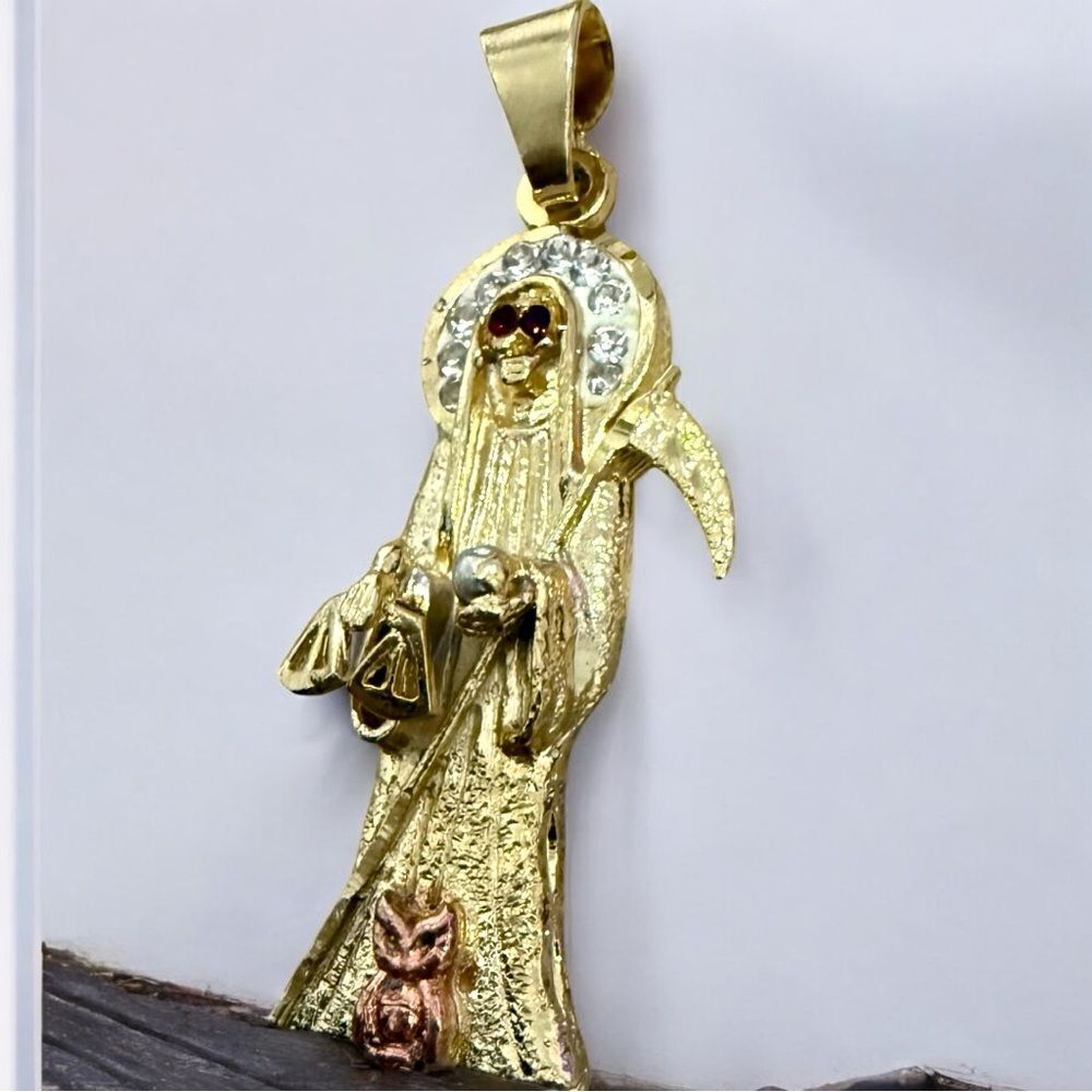 GOLD-PLATED SANTA MUERTE PENDANT (STEEL BASE)